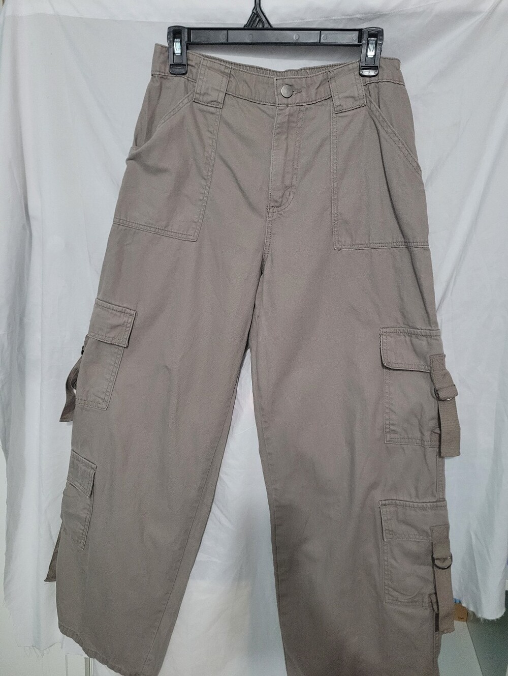 Women's Cargo Pants in Taupe